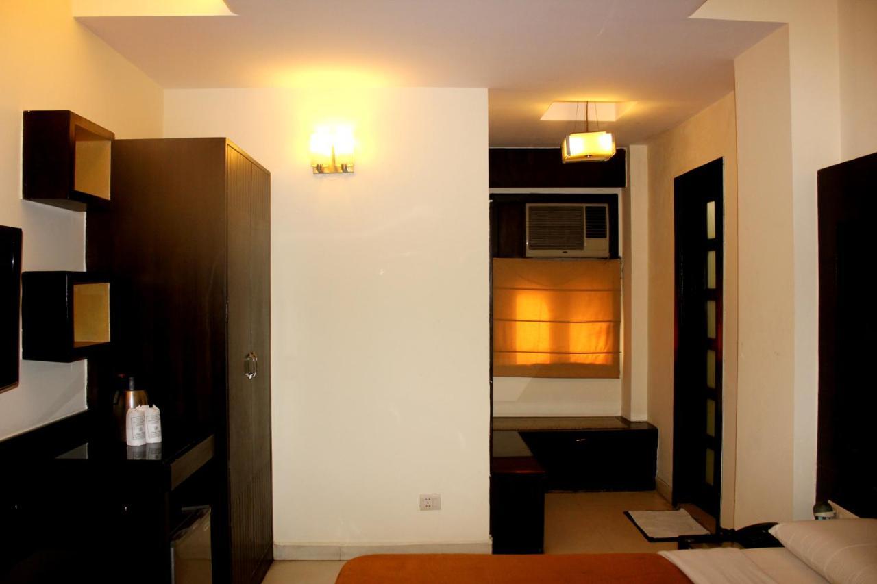 Aman Deluxe Otel Yeni Delhi Dış mekan fotoğraf