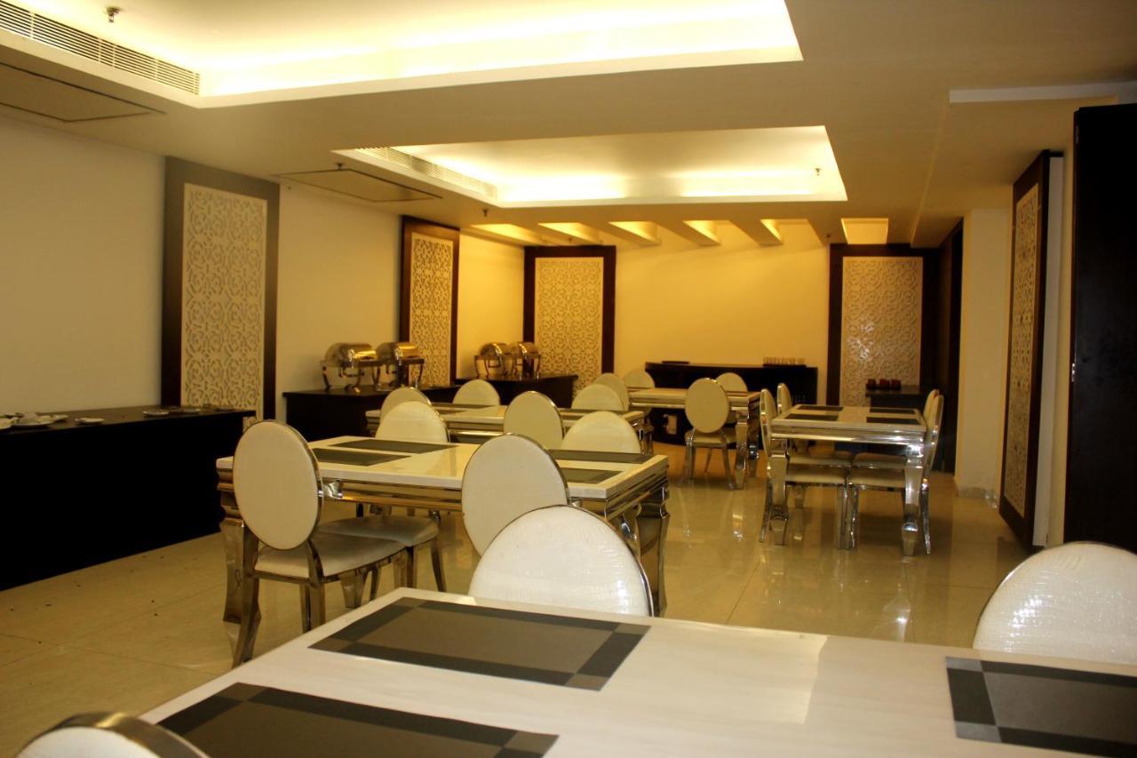 Aman Deluxe Otel Yeni Delhi Dış mekan fotoğraf